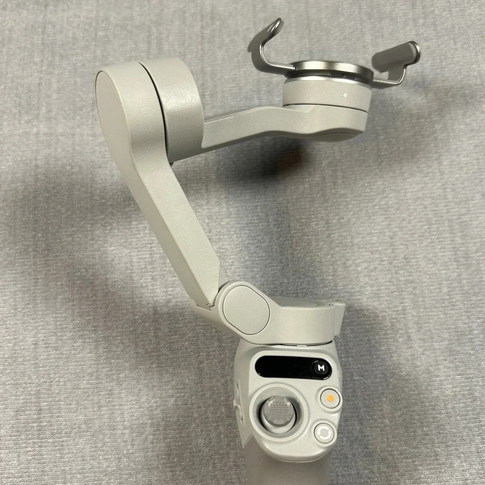 DJI Osmo Mobile SE Gimbal *DEVICE ONLY* 3-Axis Portable Smartphone Stabilizer